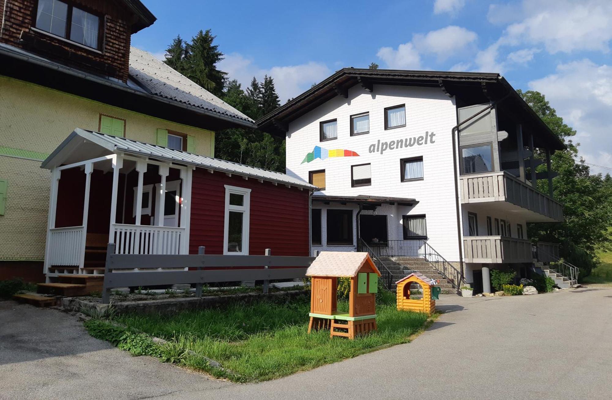 App 1 - Farbennest Mit Fruehstueck Teekueche, Sommerbergbahnen Inkl Tannheim Esterno foto