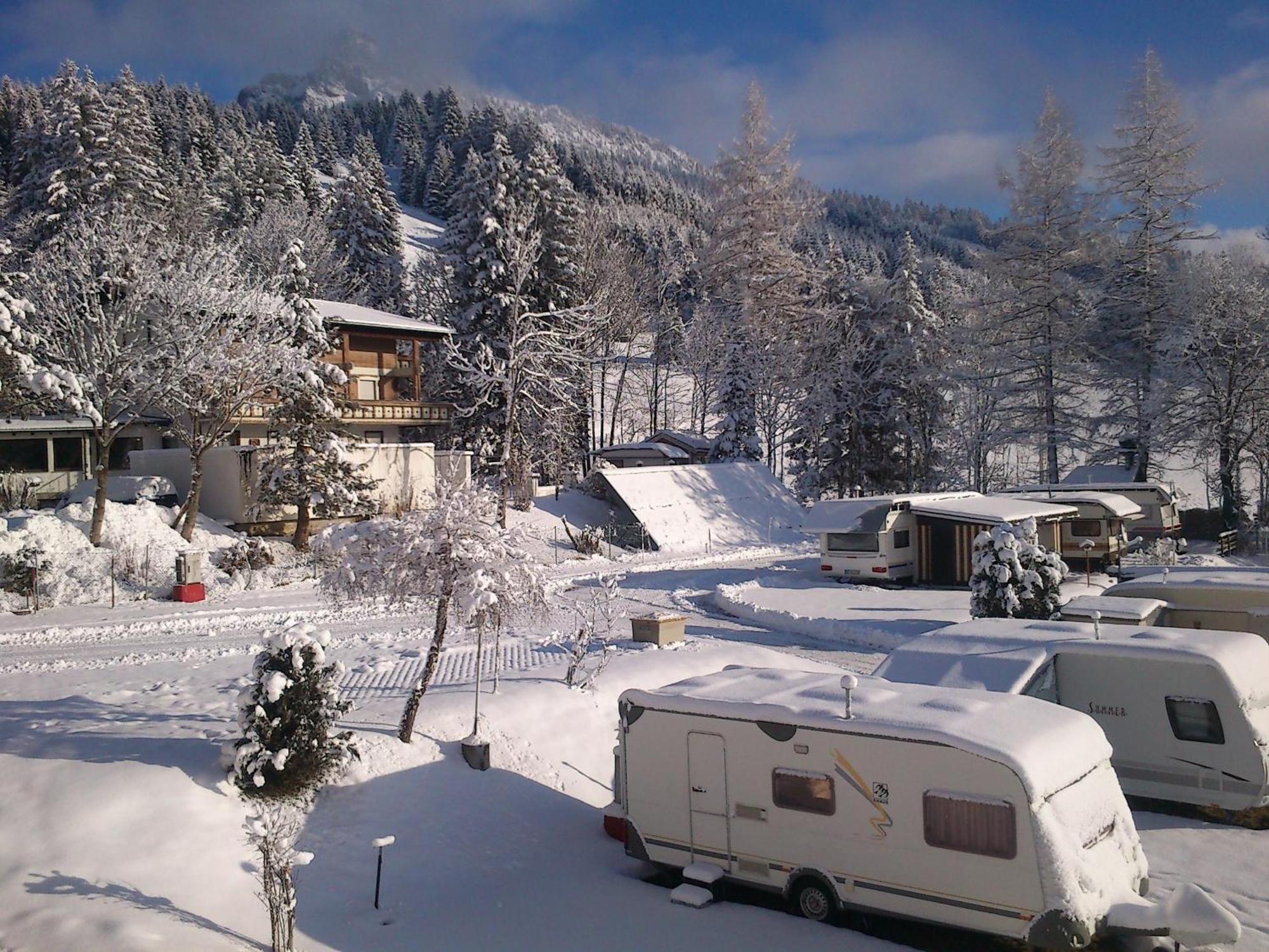 App 1 - Farbennest Mit Fruehstueck Teekueche, Sommerbergbahnen Inkl Tannheim Esterno foto